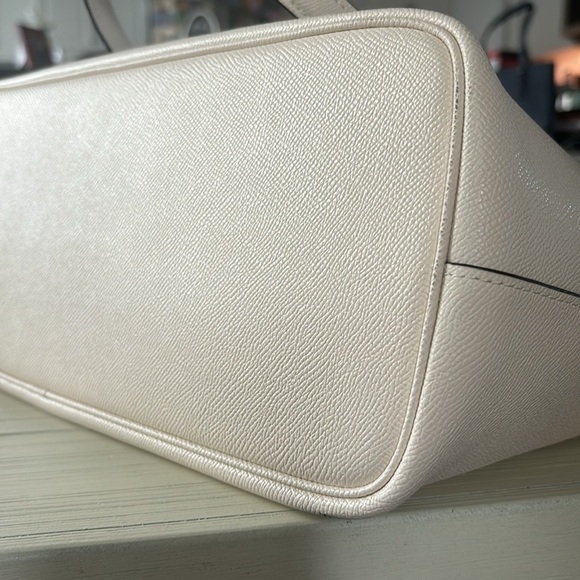 Coach handbag-almost new! - Picture 16 of 17